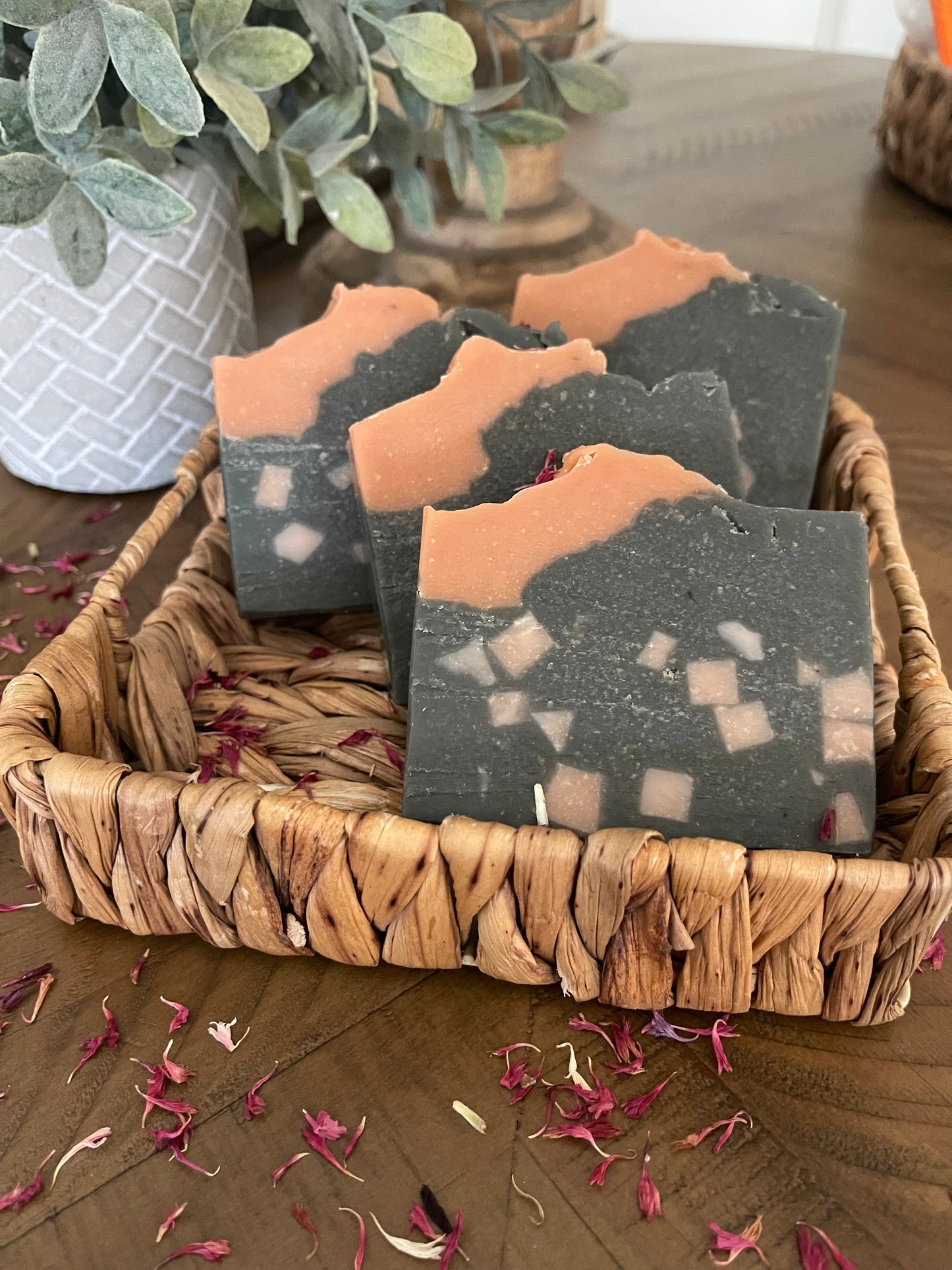 Charcoal Rose Confetti