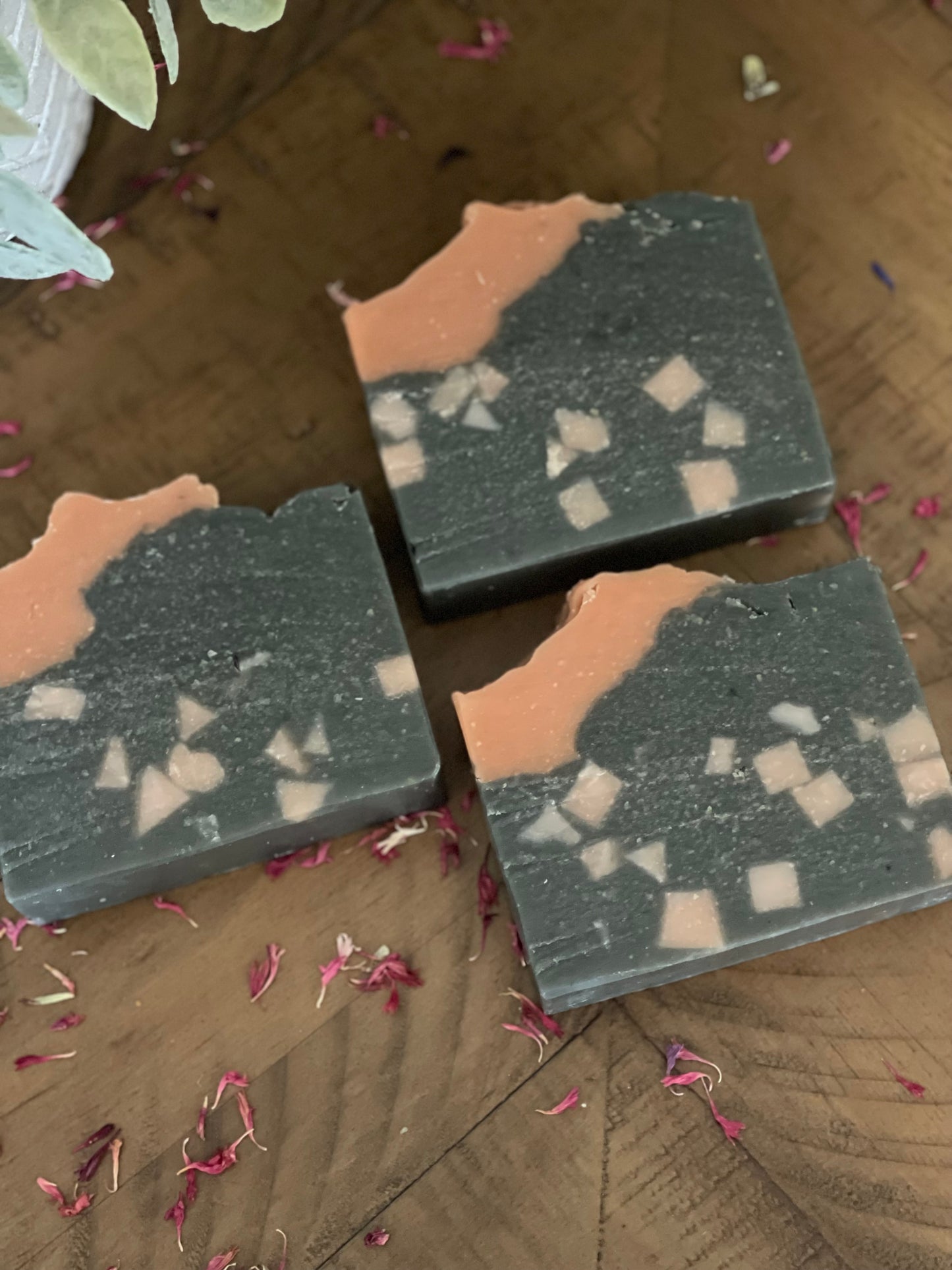 Charcoal Rose Confetti
