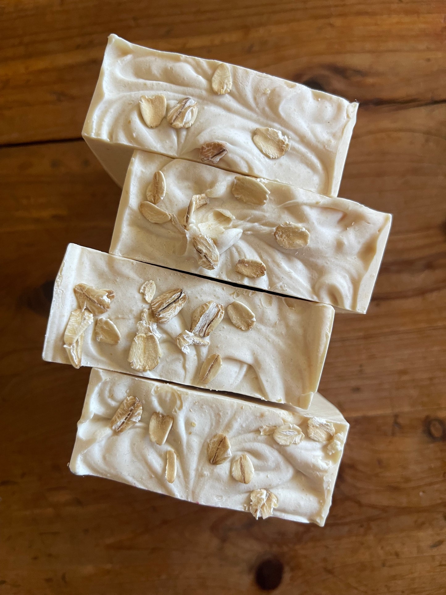 Oatmeal & Honey unscented - Wholesome, creamy, and kind to skin β just oats, honey, and farm-fresh milk.